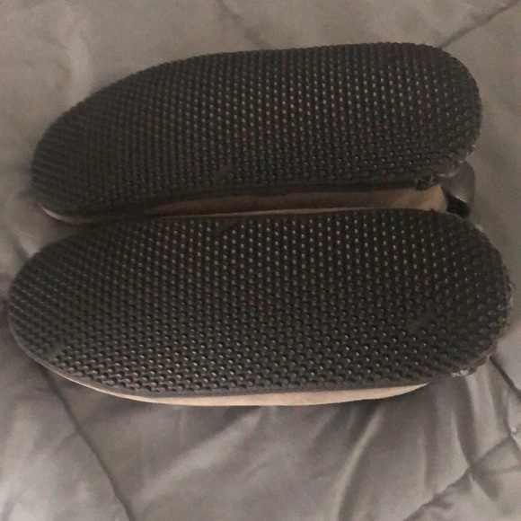 Quoddy grey women’s slippers brand new size 8 ( feels like 7.5) - Picture 8 of 8